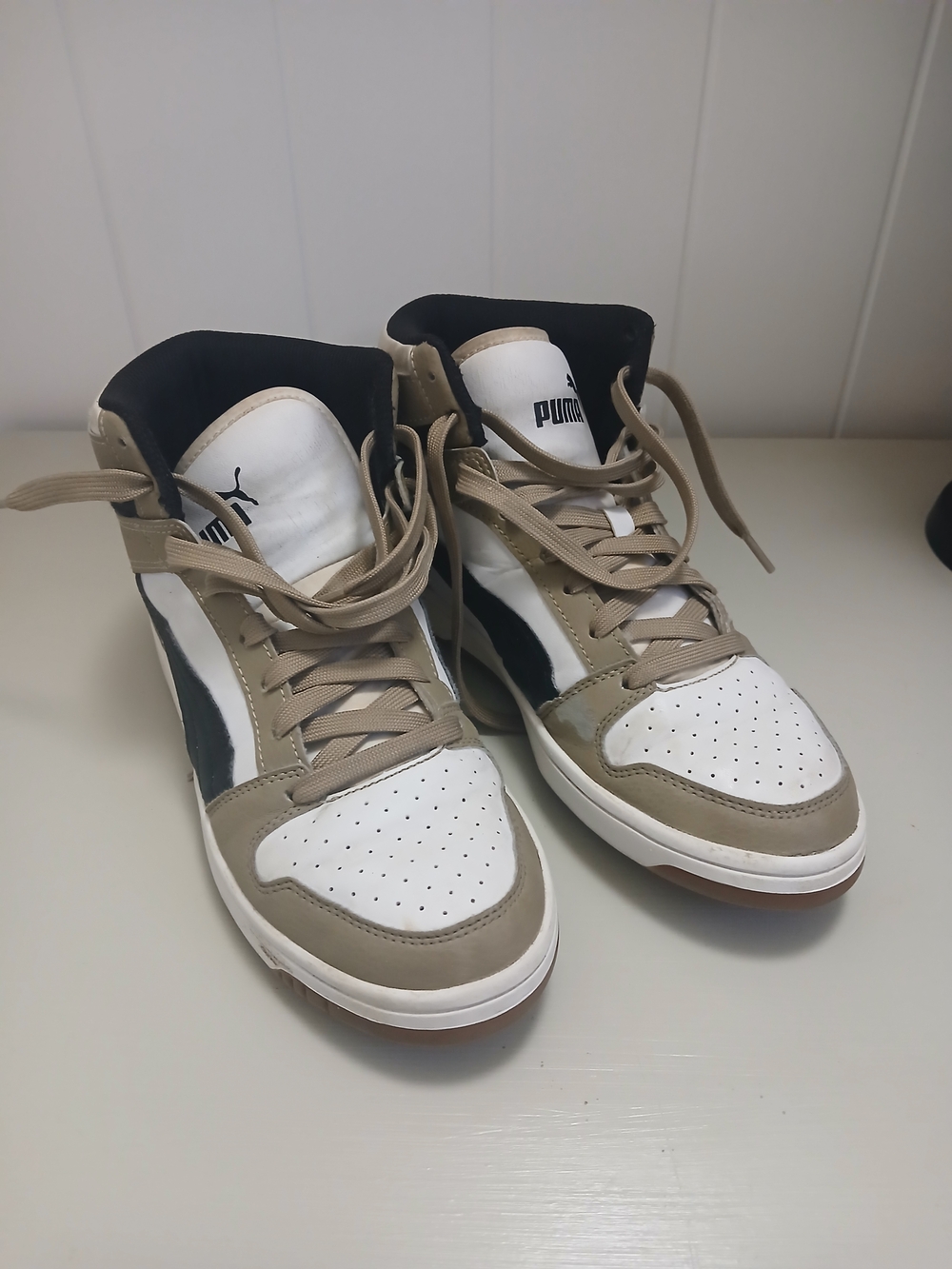 Puma High-Top Sneakers in White, Beige and Black
